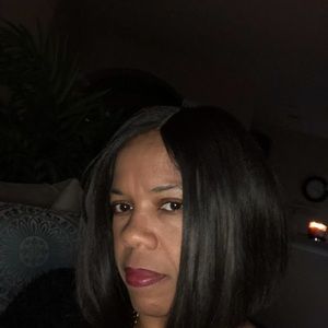 Meet your Posher, Cynthia